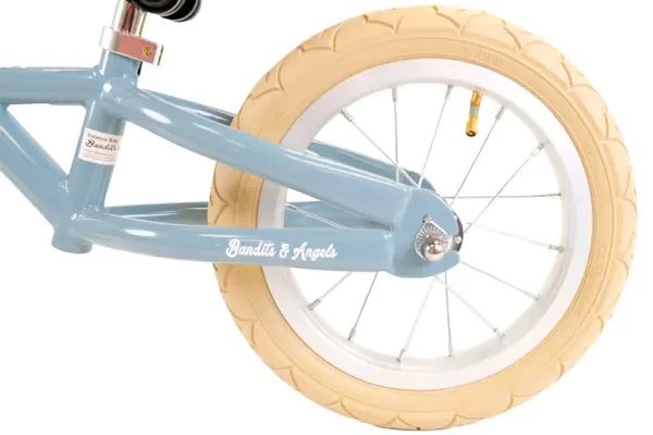 Weiße 12-Zoll-Luftreifen