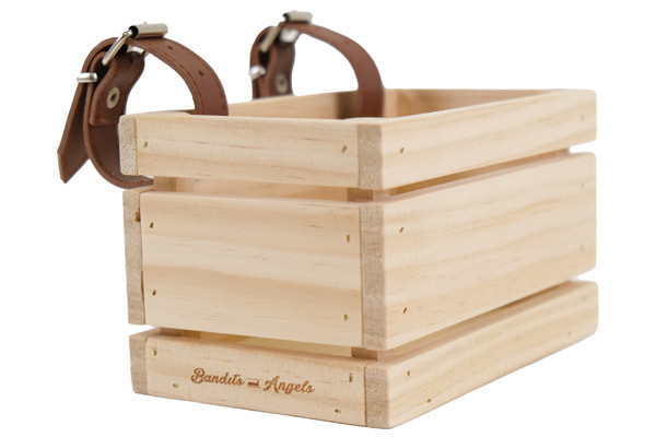 Met logo van Bandits and Angels