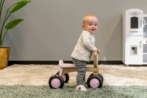 Noud ist 1 Jahr alt und 70 cm groß