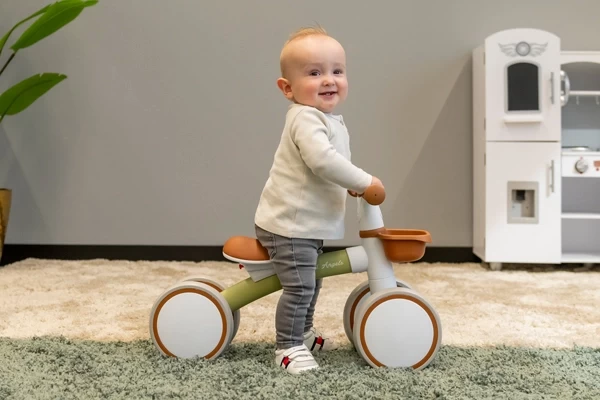 Noud ist 1 Jahr alt und 70 cm groß