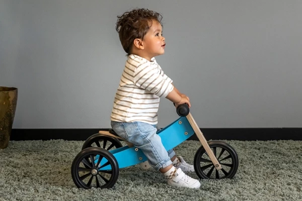 Peppe ist 1 Jahr und 77 cm groß