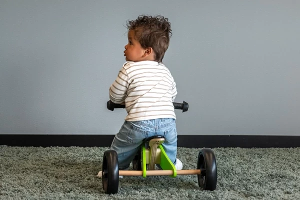 Peppe ist 1 Jahr und 77 cm groß