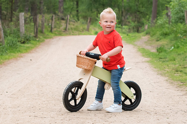 Auf dem 2in1 Laufrad.
