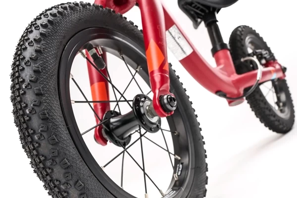 12 Zoll Luftreifen mit Profil