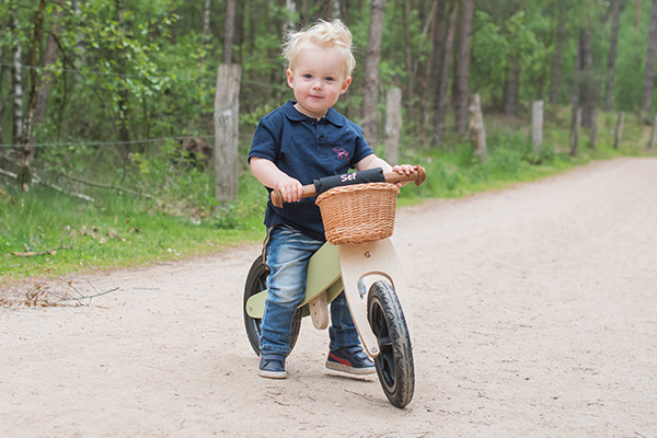Sef ist 2 Jahre alt und hat eine Länge von 84 cm.