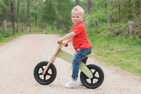 Lux ist 2,5 Jahre und hat eine Länge von 95 cm.