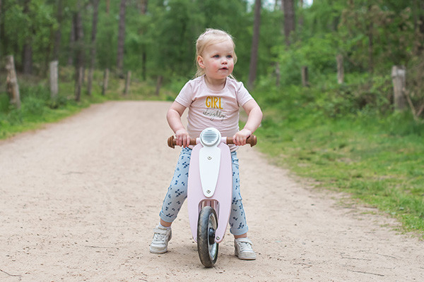 Super cooler retro Entwurf.