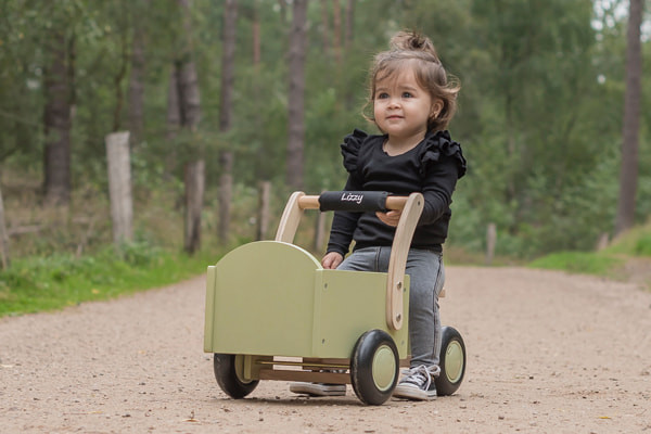 Lizzy mit dem optionalen Kinnschutz.