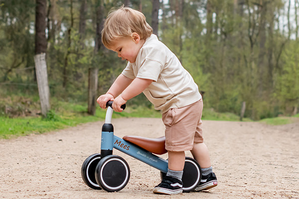 Namensaufkleber für Rahmen
