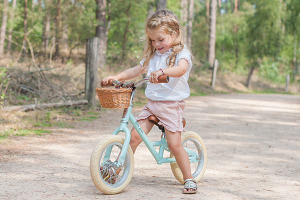 Guusje ist 3 Jahre und hat eine Länge von 95 cm.