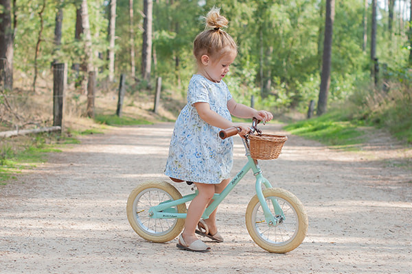 Elin ist 3 Jahre und hat eine Länge von 95 cm.