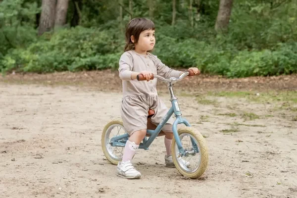 Jill ist 22 Monaten alt und 93 cm groß