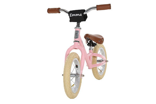 Optional: Lenkerpolster mit Namensaufdruck (separat erhältlich)