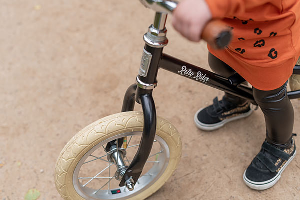 Robustes schwarzes Laufrad