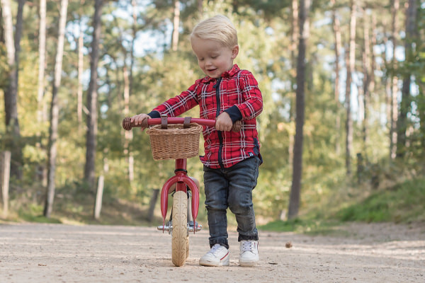 Maxim ist 2 Jahre alt und 85 cm groß