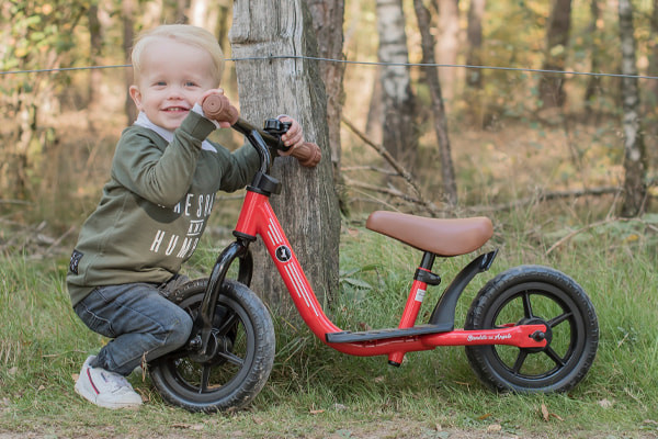 Maxim ist 2 Jahre alt und 85 cm groß