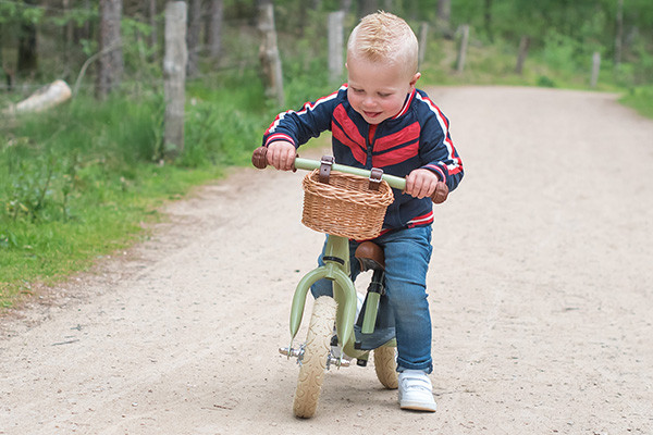 Lux ist 2,5 Jahre und hat eine Länge von 95 cm.