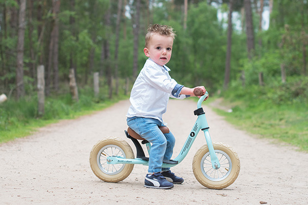 Teun ist 1,5 Jahre alt und hat eine Länge von 92 cm.