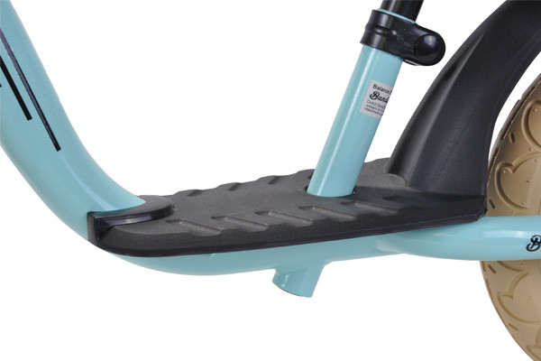 Komplett mit Trittbrett und niedriger Einstieg.