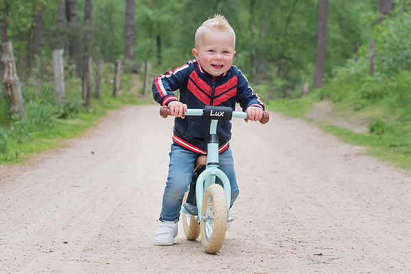 Optional: Kinnschutz mit Namen.