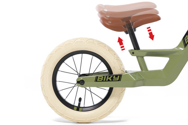 Stufenlos verstellbarer Sattel