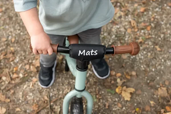 Mats mit dem optionalen schwarzen Lenkerpolster