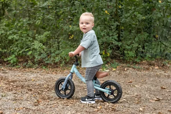 Mats ist 2 Jahre alt und 97 cm groß