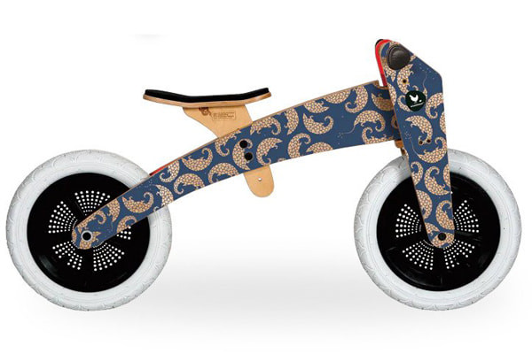 Als Zweirad mit hohem Rahmen