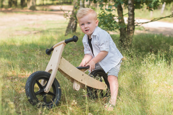 Jace ist 2 Jahre alt und hat eine Länge von 88 cm.