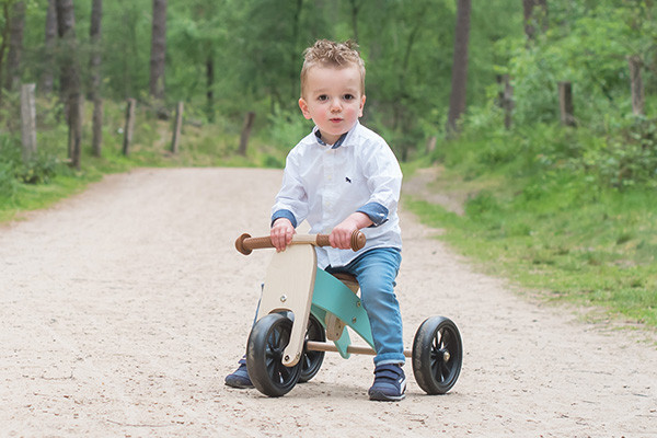 Teun ist 1,5 Jahren alt und 92 cm groß