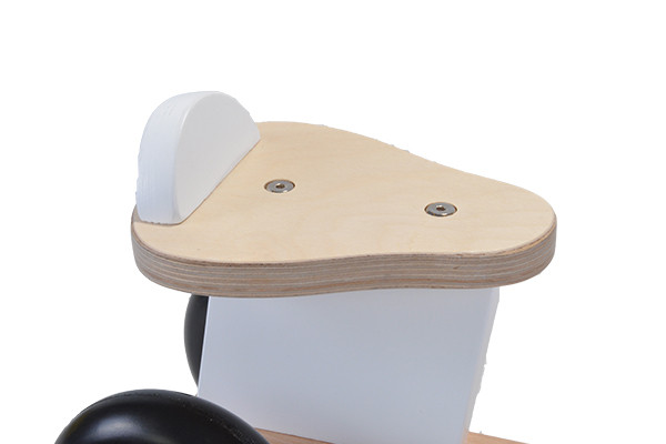 Sattel mit Anbauteil.