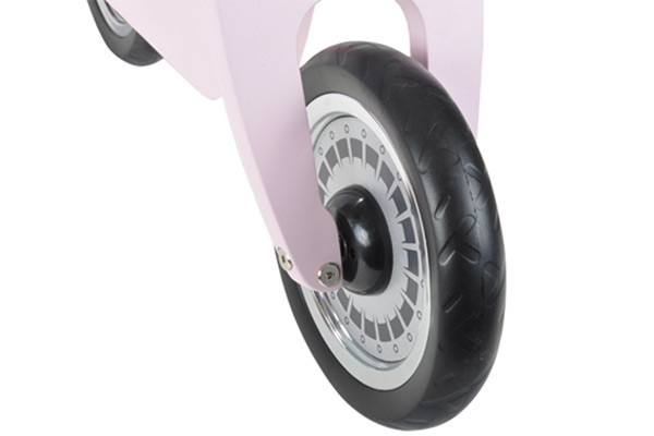 Ausgestattet mit lärmarme Räder