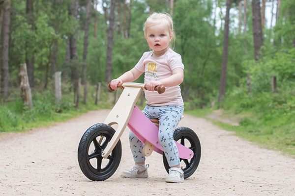 Phileine ist 2 Jahre und hat eine Länge von 92 cm.