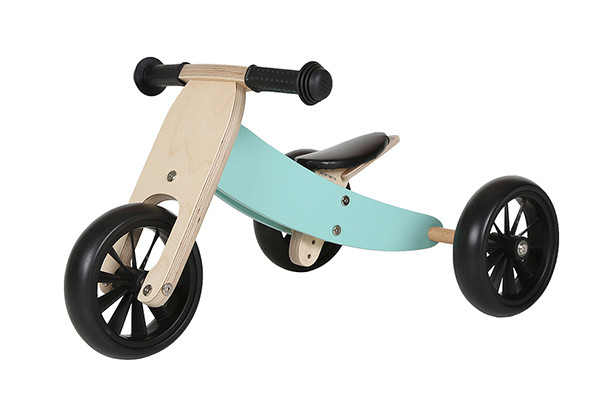 fahrrad mit umgeklappten sitz in den smart