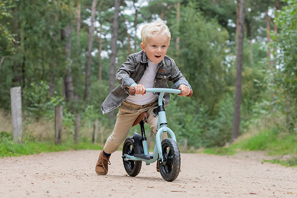 Julius ist 3 Jahre alt und 98 cm groß