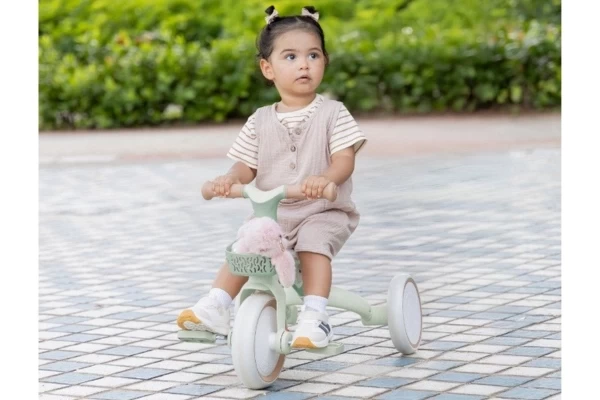 Selbstständig auf dem Dreirad