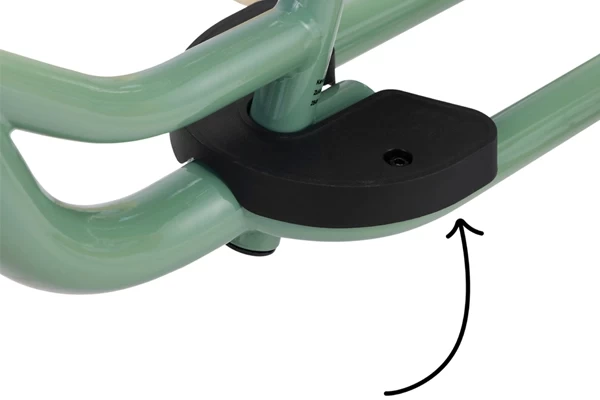 Mit praktischer Fußstütze