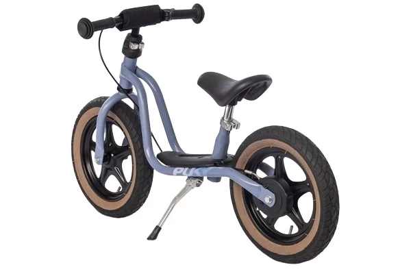 Inklusive Ständer und Handbremse