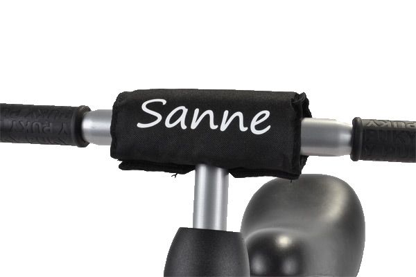 Optional: Lenkerpolster mit Namensaufdruck.