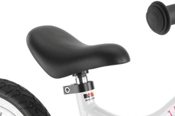 Verstellbarer Sattel.