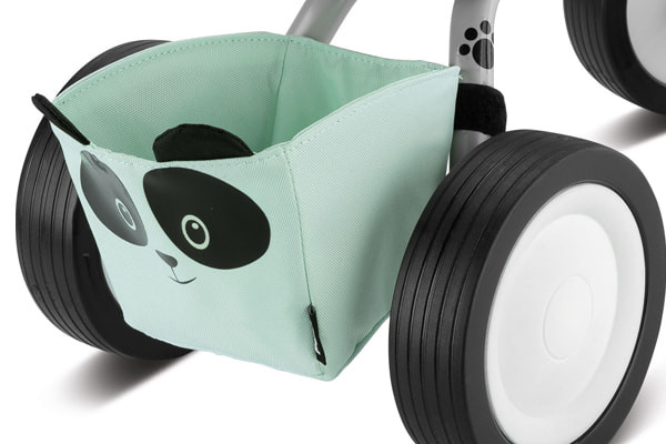 Mit mintfarbenem Panda Korb