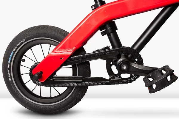 Umrüstbar auf ein Kinderfahrrad mit Pedalen