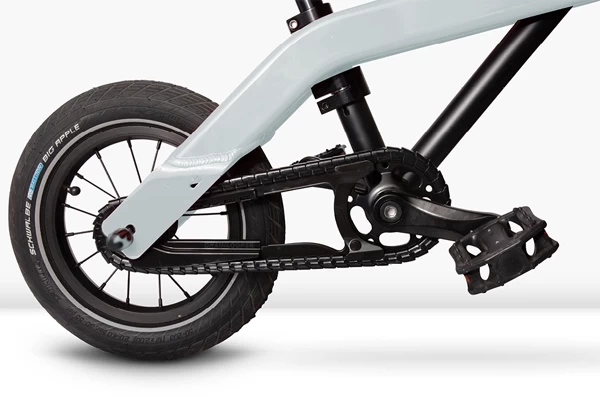 Umrüstbar auf ein Kinderfahrrad mit Pedalen