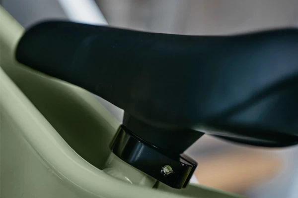 Verstellbarer Sattel