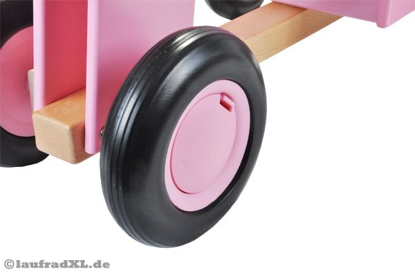 Angenehm im Haus: geräuscharme, leise Gummireifen.