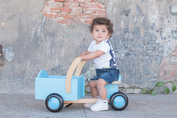 Transportkiste für Kinder ab 1 Jahre.